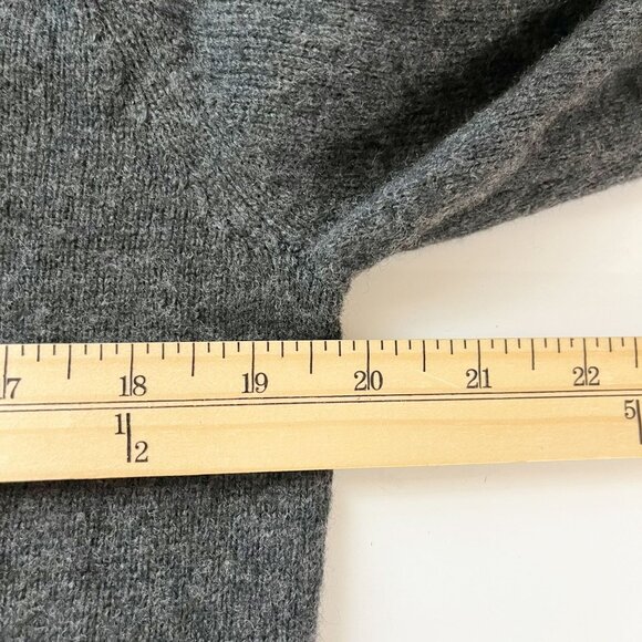 J. Crew Men's Lambswool Gray Quarter Zip Pullover Sweater - Size Small - Picture 5 of 6